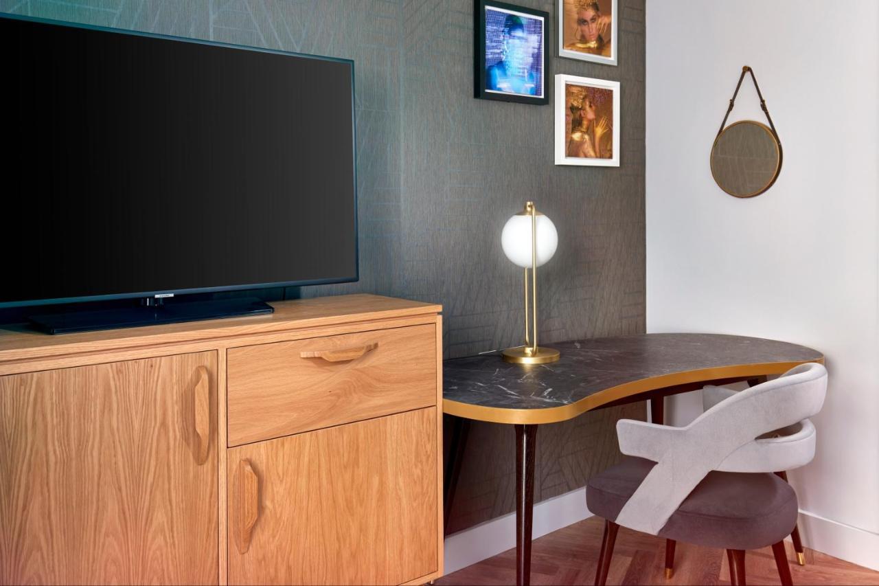 Nyx Hotel London Holborn By Leonardo Hotels Exterior foto A room at the hotel